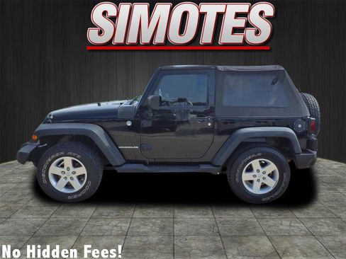 Used 2013 Jeep Wrangler Freedom Edition AWD/4WD image 4