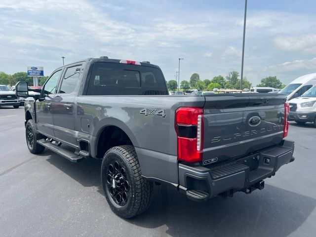 Used 2024 Ford F250 Lariat w/ Black Appearance Package AWD/4WD image 5