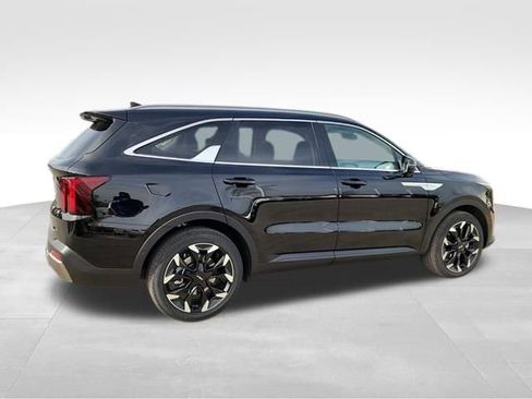 Certified 2025 Kia Sorento SX FWD image 2