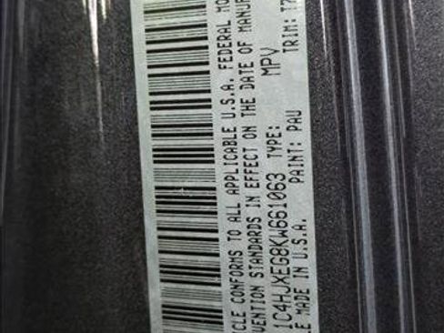 Used 2019 Jeep Wrangler Unlimited Sahara image 23