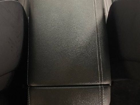 Used 2025 Genesis G70 2.5T RWD image 15