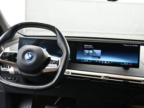 Used 2024 BMW iX xDrive50 w/ Convenience Package AWD/4WD image 11