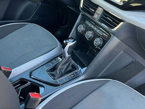 Used 2024 Volkswagen Taos S image 11