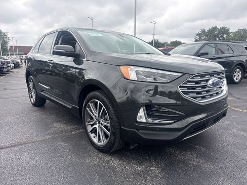 Used 2024 Ford Edge Titanium w/ Equipment Group 301A AWD/4WD image 4