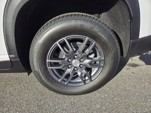 New 2026 GMC Acadia Elevation image 9