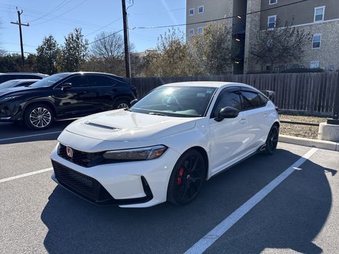 Used 2025 Honda Civic Type R image 1
