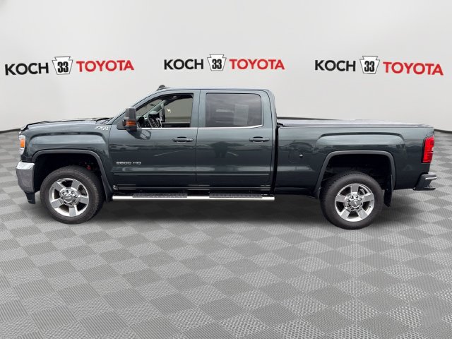Used 2017 GMC Sierra 2500 SLE w/ HD SLE Preferred Plus Package AWD/4WD image 4