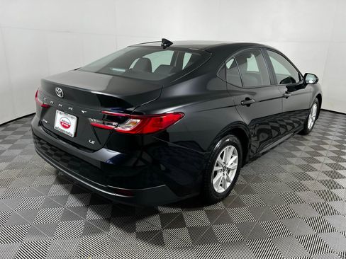 Certified 2025 Toyota Camry LE image 5