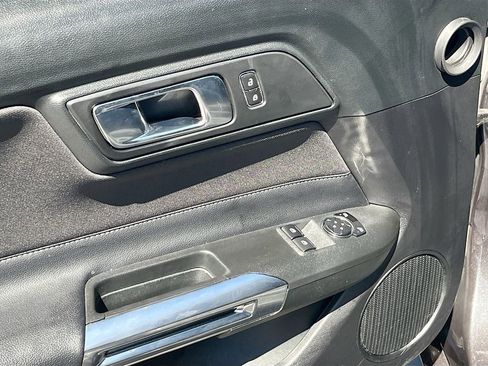 Used 2023 Ford Mustang GT RWD image 17