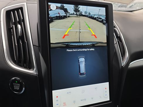 Certified 2024 Ford Edge Titanium image 18