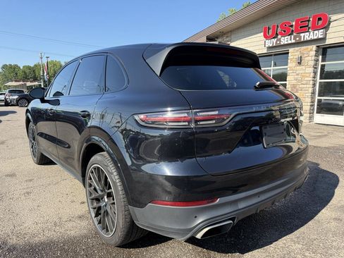 Used 2020 Porsche Cayenne AWD/4WD image 8