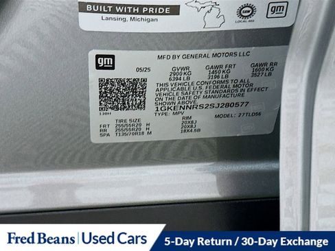 Used 2025 GMC Acadia Elevation w/ Elevation Premium Package AWD/4WD image 23