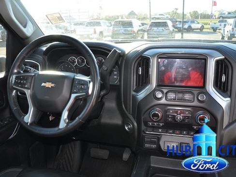 Used 2022 Chevrolet Silverado 2500 LTZ AWD/4WD image 19
