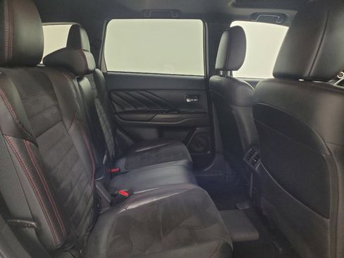 Used 2021 Mitsubishi Outlander LE AWD/4WD image 19