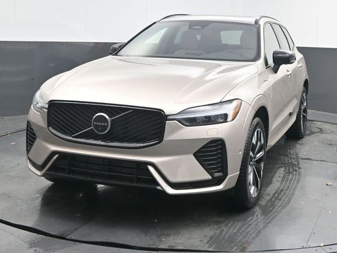 New 2026 Volvo XC60 T8 Plus w/ Protection Package Premier image 3