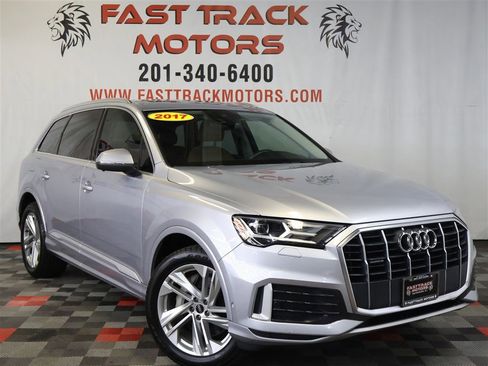 Used 2021 Audi Q7 2.0T Premium w/ Convenience Package image 3