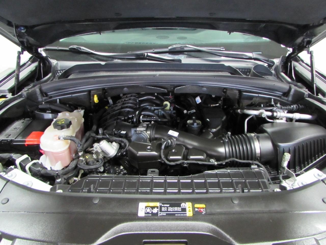 Used 2023 Jeep Grand Cherokee L Limited AWD/4WD image 10