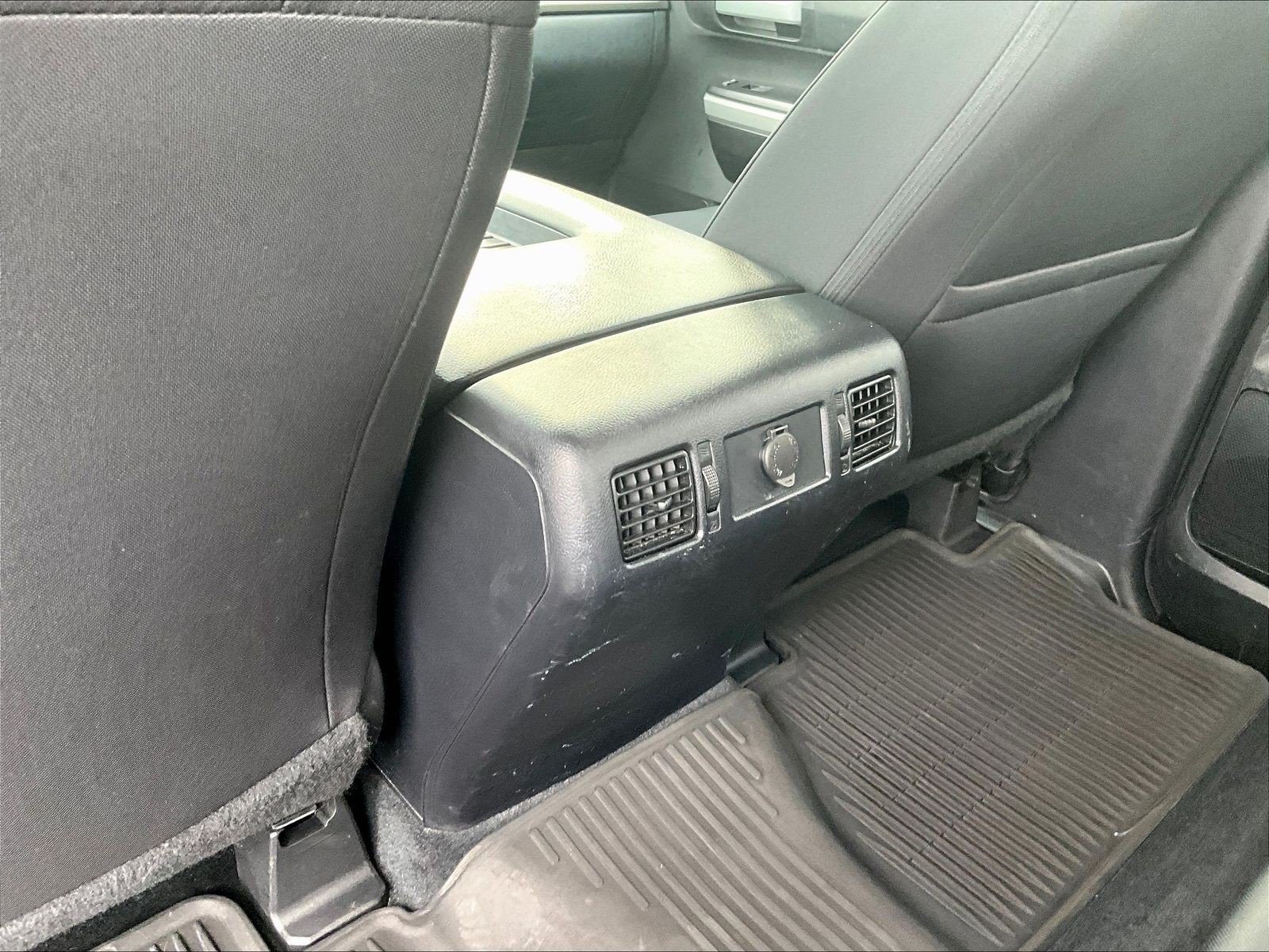 Used 2020 Toyota Tundra SR5 w/ SR5 Convenience Package AWD/4WD image 11