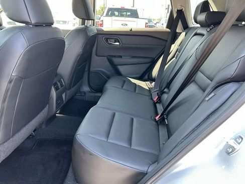 Used 2023 Nissan Rogue SV w/ SV Premium B Package AWD/4WD image 10