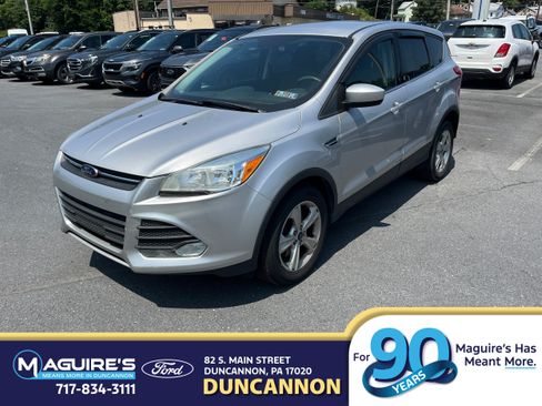 Used 2016 Ford Escape SE AWD/4WD image 1