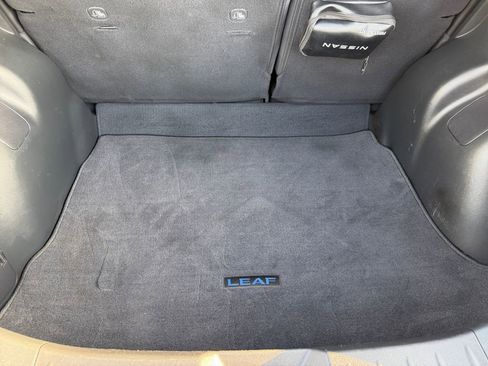 Used 2022 Nissan Leaf S image 17