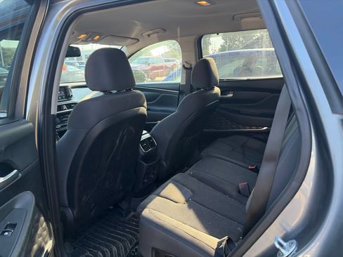 Used 2019 Hyundai Santa Fe SEL FWD image 4