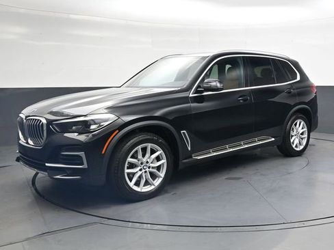 Used 2023 BMW X5 xDrive40i w/ Premium Package AWD/4WD image 10
