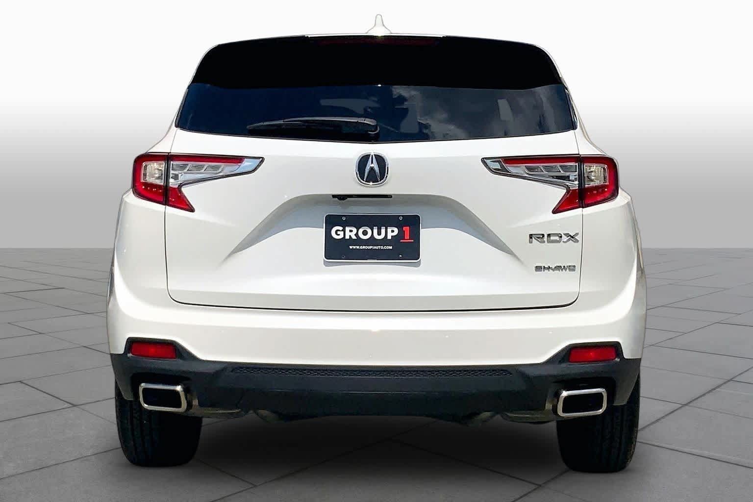 Used 2024 Acura RDX SH-AWD image 5