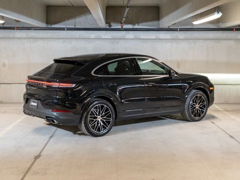 Certified 2026 Porsche Cayenne GTS AWD/4WD image 7
