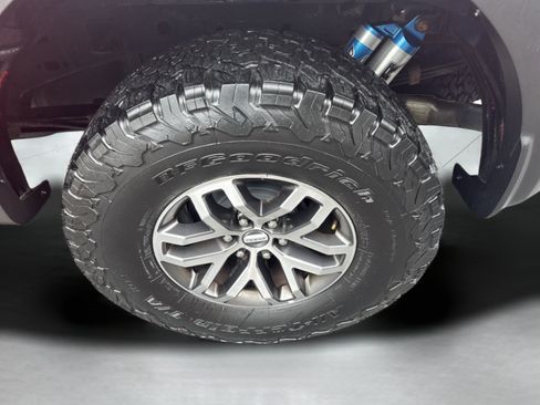 Used 2018 Ford F150 Raptor w/ Equipment Group 802A Luxury AWD/4WD image 9