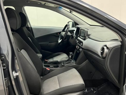 Used 2018 Hyundai Kona SEL FWD image 32