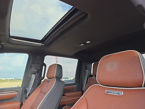 Used 2026 GMC Sierra 2500 Denali Ultimate image 18