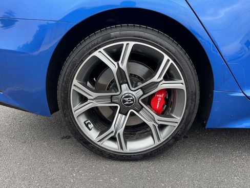 Used 2020 Kia Stinger GT1 RWD image 47