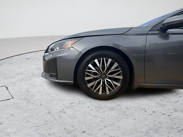 Used 2023 Nissan Altima 2.5 SV FWD image 35