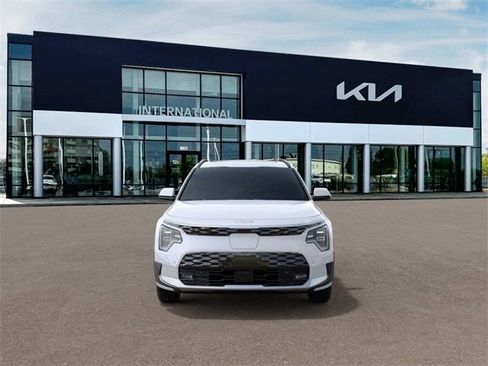 New 2025 Kia Niro Wave w/ Wave Preserve Package image 2