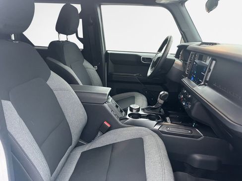 Used 2025 Ford Bronco Big Bend image 25