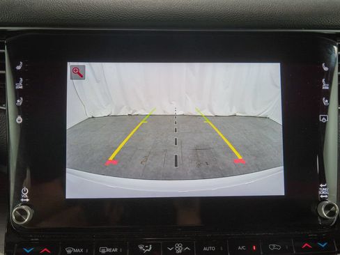 Used 2025 Jeep Wagoneer Series II RWD image 35