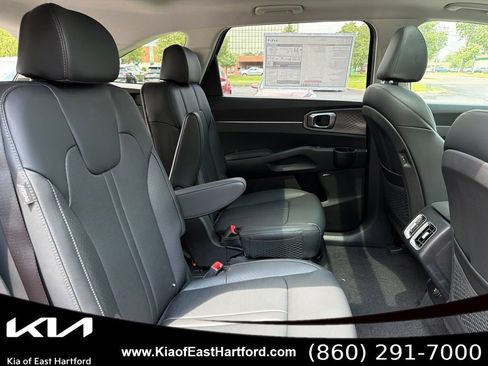 New 2026 Kia Sorento EX w/ EX Premium Package AWD/4WD image 13