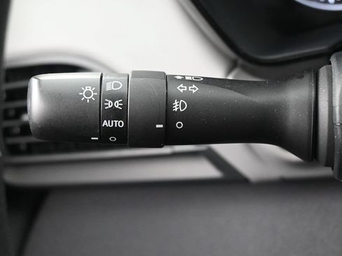 Used 2025 Subaru Outback Premium AWD/4WD image 21