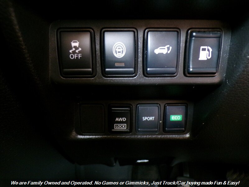 Used 2020 Nissan Rogue SV AWD/4WD image 39