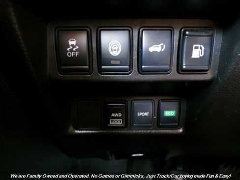 Used 2020 Nissan Rogue SV AWD/4WD image 39