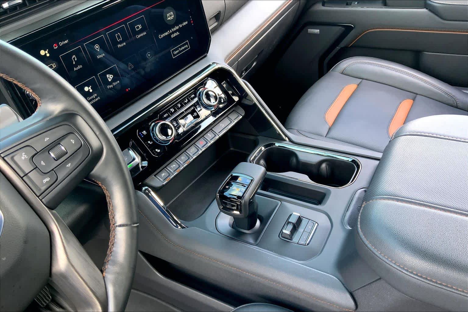 Used 2024 GMC Sierra 1500 AT4 w/ Technology Package AWD/4WD image 16
