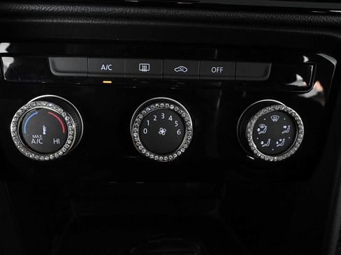 Certified 2023 Volkswagen Taos S FWD image 25