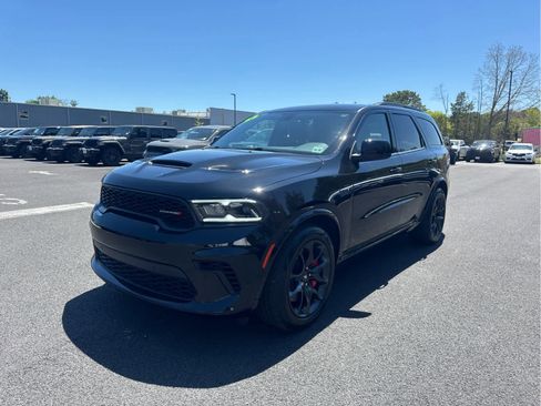 Certified 2023 Dodge Durango R/T w/ Tow 'N Go Package AWD/4WD image 5