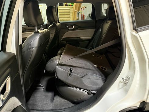 Certified 2022 Jeep Compass Latitude AWD/4WD image 22