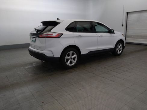 Used 2020 Ford Edge SE FWD image 10
