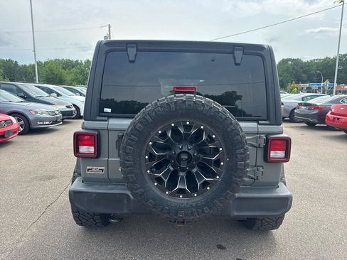 Used 2018 Jeep Wrangler Unlimited Sport S AWD/4WD image 6