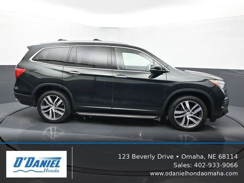 Used 2017 Honda Pilot Elite image 7