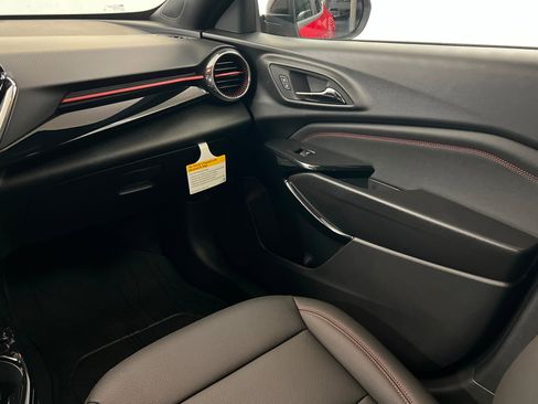 New 2026 Chevrolet Trax RS w/ Sunroof Package FWD image 11