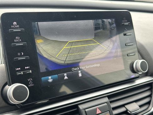 Used 2022 Honda Accord Sport image 24